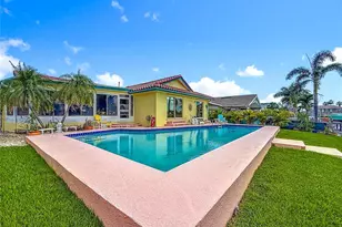 760 Capri Blvd, Treasure Island, FL 33706 - Photo 45