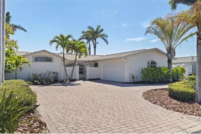 11225 4th Street E, Treasure Island, FL 33706 - Photo 1