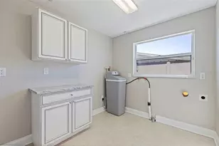 11225 4th St E, Treasure Island, FL 33706 - Photo 25