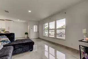 4727 Town N Country Blvd, Tampa, FL 33615 - Photo 9