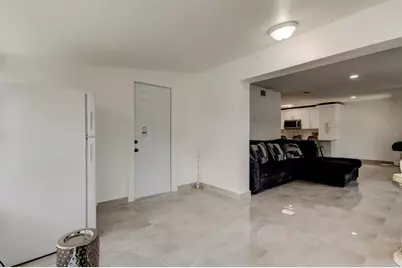 4727 Town N Country Boulevard, Tampa, FL 33615 - Photo 9