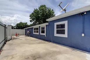 4727 Town N Country Blvd, Tampa, FL 33615 - Photo 31