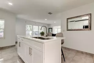 4727 Town N Country Blvd, Tampa, FL 33615 - Photo 5