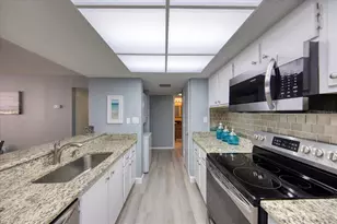 440 S Gulfview Blvd, Clearwater Beach, FL 33767 - Photo 11