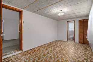 6006 Axelrod Rd, Tampa, FL 33634 - Photo 9