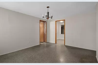 6006 Axelrod Road, Tampa, FL 33634 - Photo 5