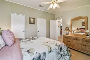 427 Pelican Dr S, Oldsmar, FL 34677 - Photo 19