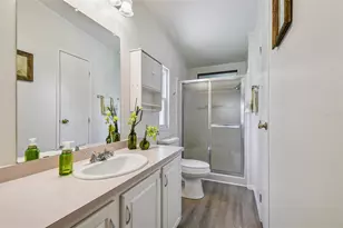 427 Pelican Dr S, Oldsmar, FL 34677 - Photo 17