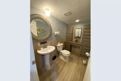 25 W College Avenue, Ruskin, FL 33570 - Photo 13