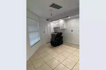 25 W College Avenue, Ruskin, FL 33570 - Photo 9