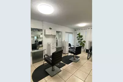 25 W College Avenue, Ruskin, FL 33570 - Photo 5