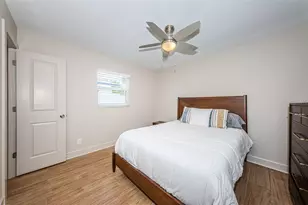 1700 Shore Acres Blvd NE, Saint Petersburg, FL 33703 - Photo 15