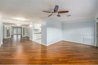 1517 60th Street S, Gulfport, FL 33707 - Photo 7