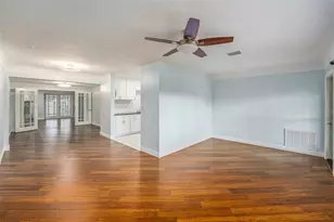 1517 60th St S, Gulfport, FL 33707 - Photo 7