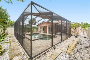 1517 60th St S, Gulfport, FL 33707 - Photo 25