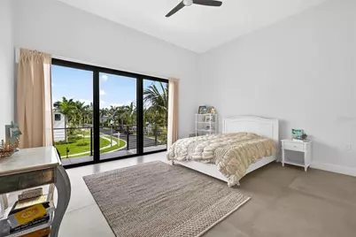 131 Forest Hills Drive, Redington Shores, FL 33708 - Photo 23