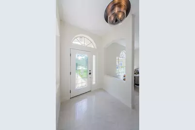 8604 Herons Cove Place, Tampa, FL 33647 - Photo 7