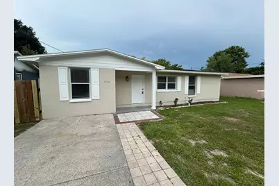 1514 Crest Avenue, Leesburg, FL 34748 - Photo 1