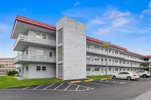 5660 80th St N, Saint Petersburg, FL 33709 - Photo 1