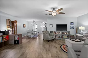 5660 80th St N, Saint Petersburg, FL 33709 - Photo 3