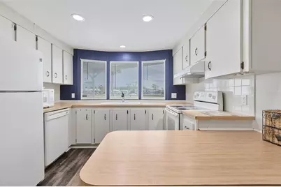 627 Los Altos, North Port, FL 34287 - Photo 11