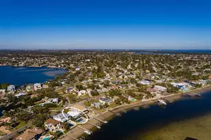 3319 Bayshore Blvd NE, Saint Petersburg, FL 33703 - Photo 25