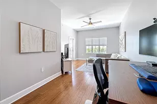 100 4th Ave S, Saint Petersburg, FL 33701 - Photo 21
