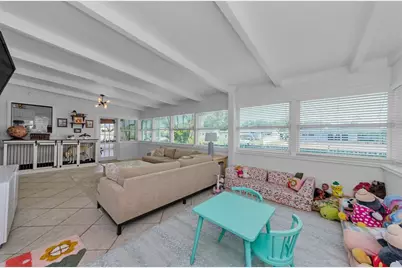 201 78th Avenue N, Saint Petersburg, FL 33702 - Photo 15