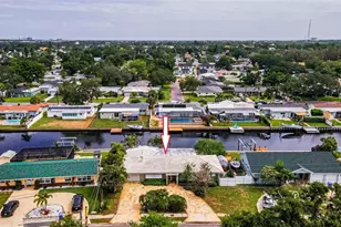 201 78th Ave N, Saint Petersburg, FL 33702 - Photo 1