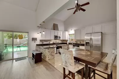 9041 58th Street N, Pinellas Park, FL 33782 - Photo 11