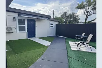 2509 Thornbrook Place, Tampa, FL 33618 - Photo 9