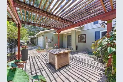 4030 Braesgate Lane, Tampa, FL 33624 - Photo 5