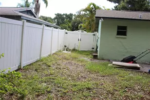 2058 Dodge St, Clearwater, FL 33760 - Photo 9