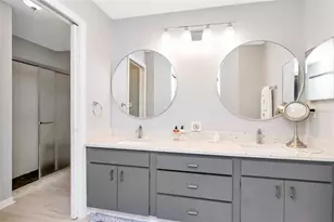 717 Manchester Woods Dr, Sun City Center, FL 33573 - Photo 25