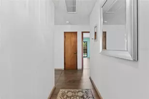 3011 Lake Ellen Dr, Tampa, FL 33618 - Photo 21