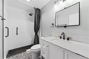 3011 Lake Ellen Dr, Tampa, FL 33618 - Photo 21