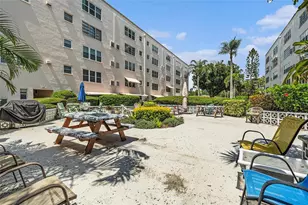 5623 80th St N, Saint Petersburg, FL 33709 - Photo 11