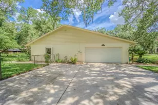 18110 30th St, Lutz, FL 33559 - Photo 45