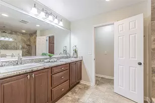 18110 30th St, Lutz, FL 33559 - Photo 19