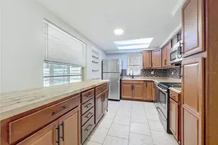 7125 Sandalwood Dr, Port Richey, FL 34668 - Photo 11