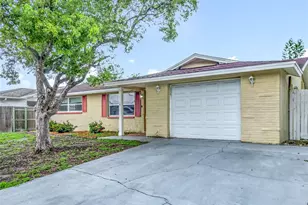7125 Sandalwood Dr, Port Richey, FL 34668 - Photo 3