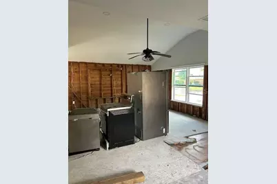 15416 2nd Street E, Madeira Beach, FL 33708 - Photo 11