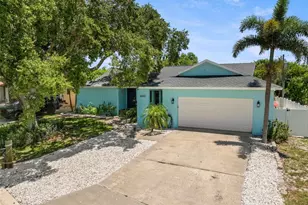 14030 79th Ave, Seminole, FL 33776 - Photo 5