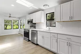 5295 Rollingdale Ct, Lakeland, FL 33810 - Photo 9