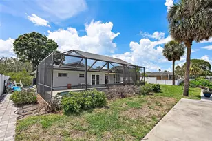 5285 Dover St NE, Saint Petersburg, FL 33703 - Photo 23