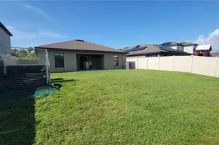 915 Culbreath Grn Ct, Ruskin, FL 33570 - Photo 21