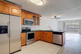 6344 Newtown Cir, Tampa, FL 33615 - Photo 5