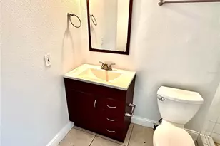 6344 Newtown Cir, Tampa, FL 33615 - Photo 7