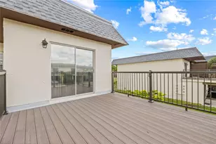 3368 Ramblewood Pl, Sarasota, FL 34237 - Photo 31