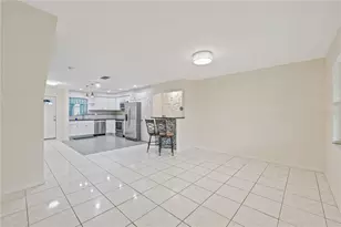 3368 Ramblewood Pl, Sarasota, FL 34237 - Photo 23